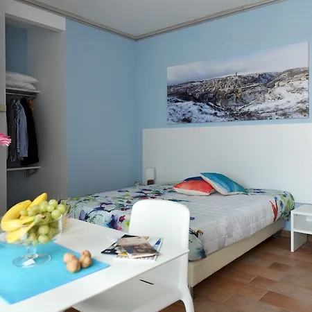 Apartment Central Holiday Homes *
